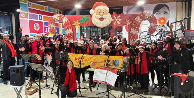 Des chants de Noël pour offrir la joie, au cœur de la ville